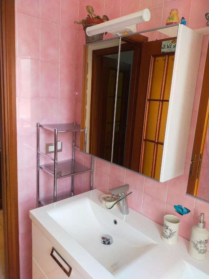 Appartamento Riviera Trilocale Wifi E Parcheggio Privato Ventimiglia Dış mekan fotoğraf